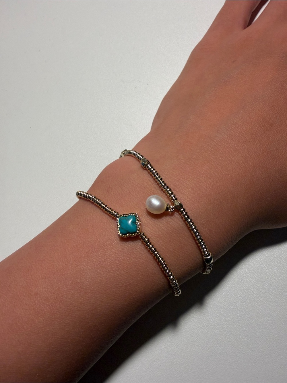 Kendra Scott stretch Bracelets x2